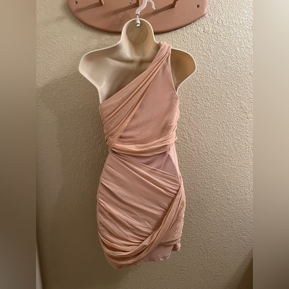 Alice + Olivia XS pink dress - Picture 2 of 4